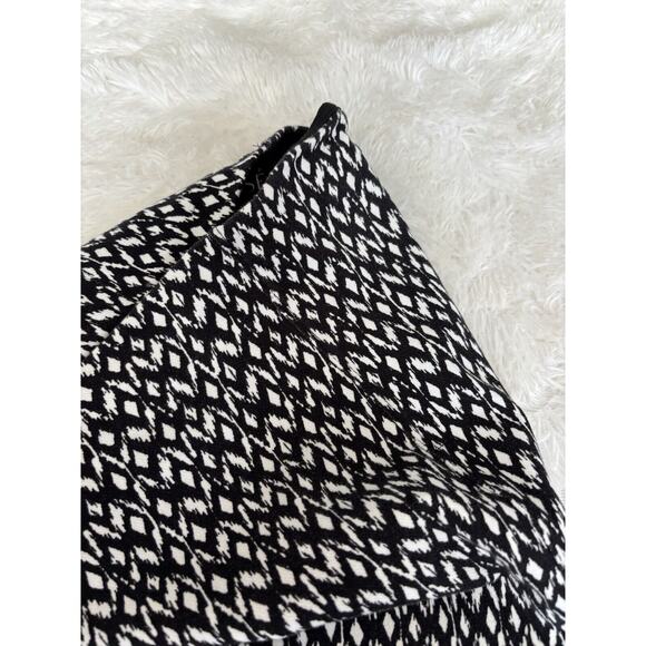 Lysse women's sz. M blk & white design bottom zipper pants. Pretty, comfortable - Picture 9 of 16